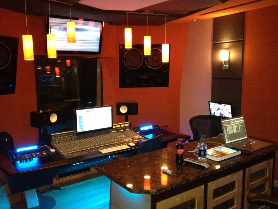 Music box outlet studios