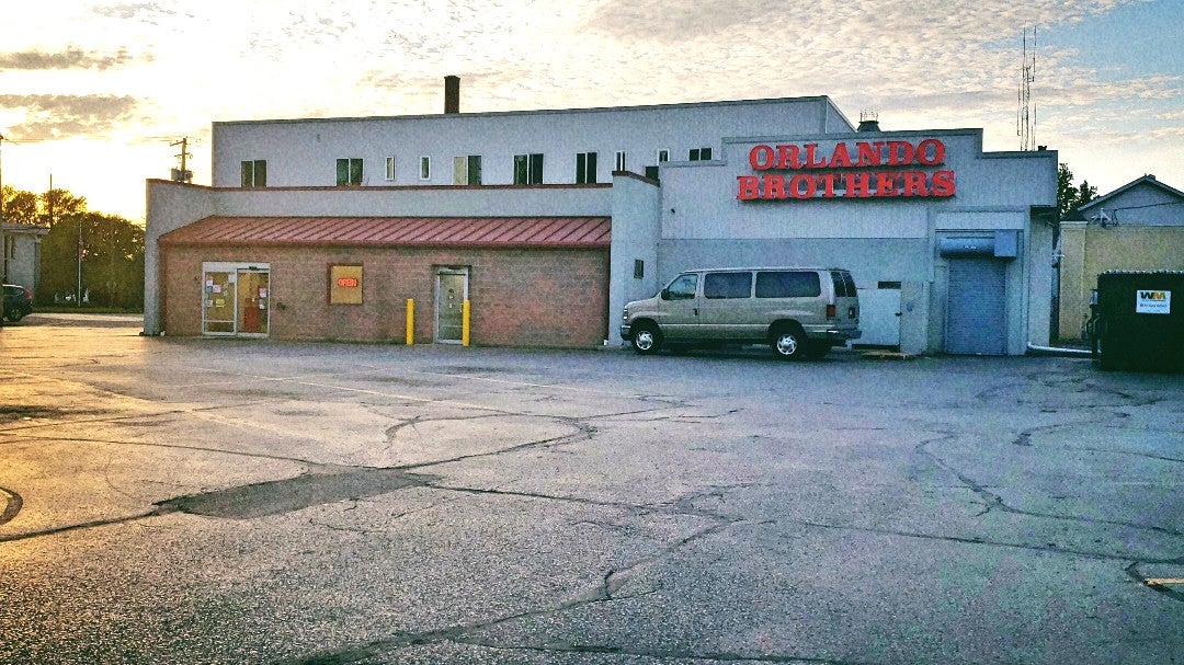 Orlando Bros Golden Dawn, 281 Main St, Conneaut, OH, Grocery Stores