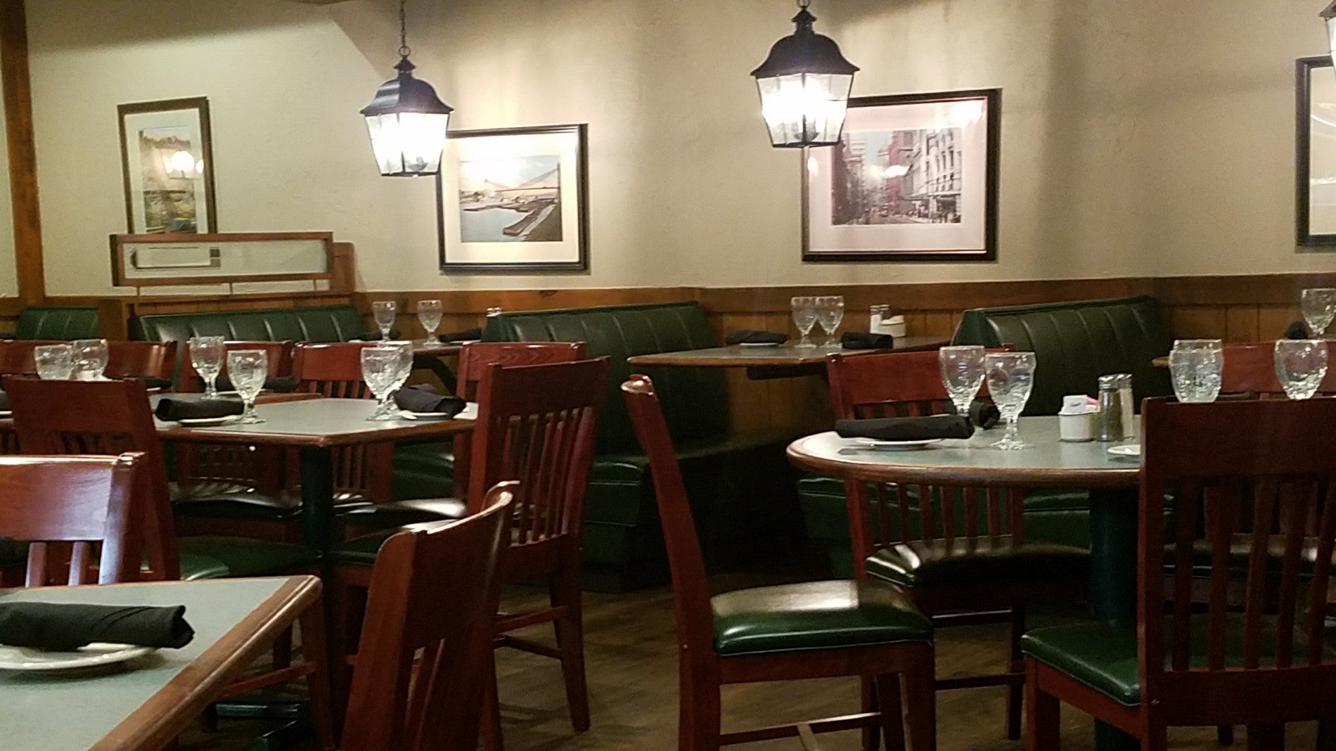 JW Halls Steak and Seafood Inn, 2284 Brodhead Road, Hopewell Shopping