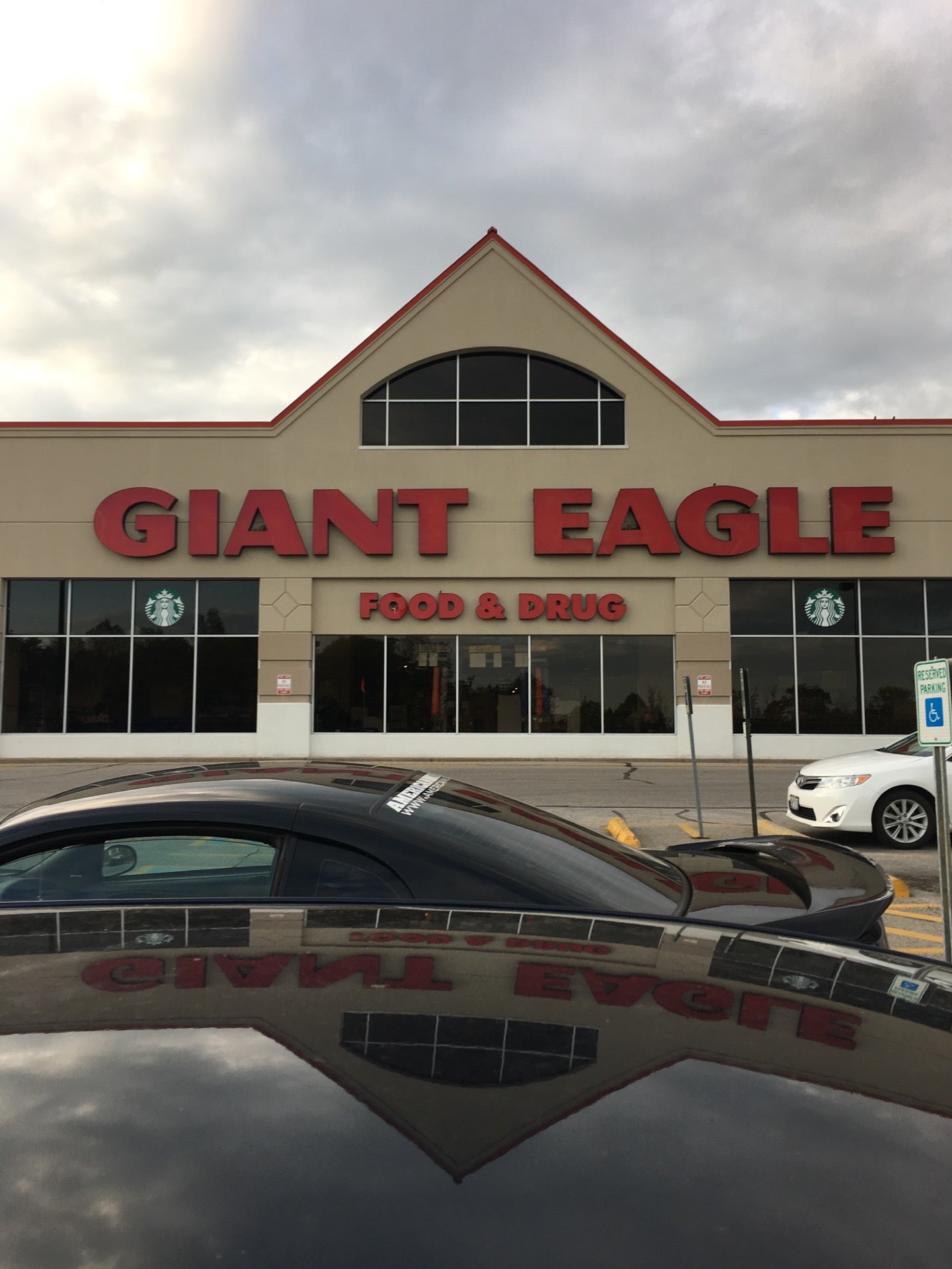 Giant Eagle Pharmacy 4700 Belmont Ave 