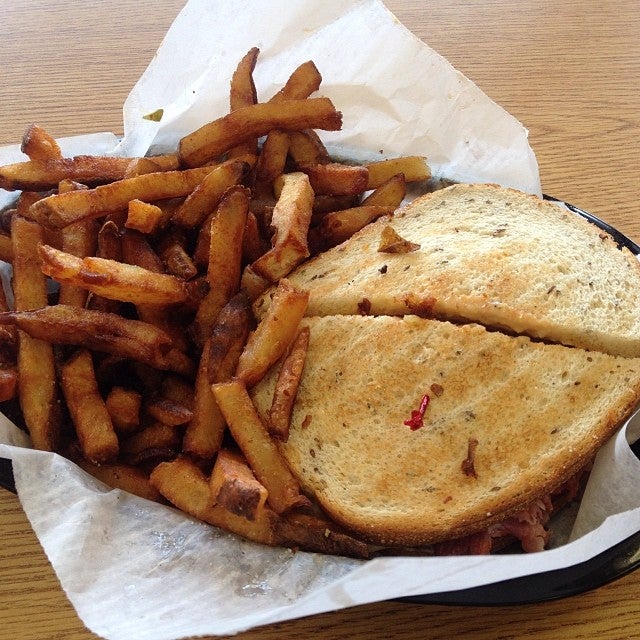 The Corned Beef Factory, 574 Cranbrook Rd, Cockeysville, MD, Caterers