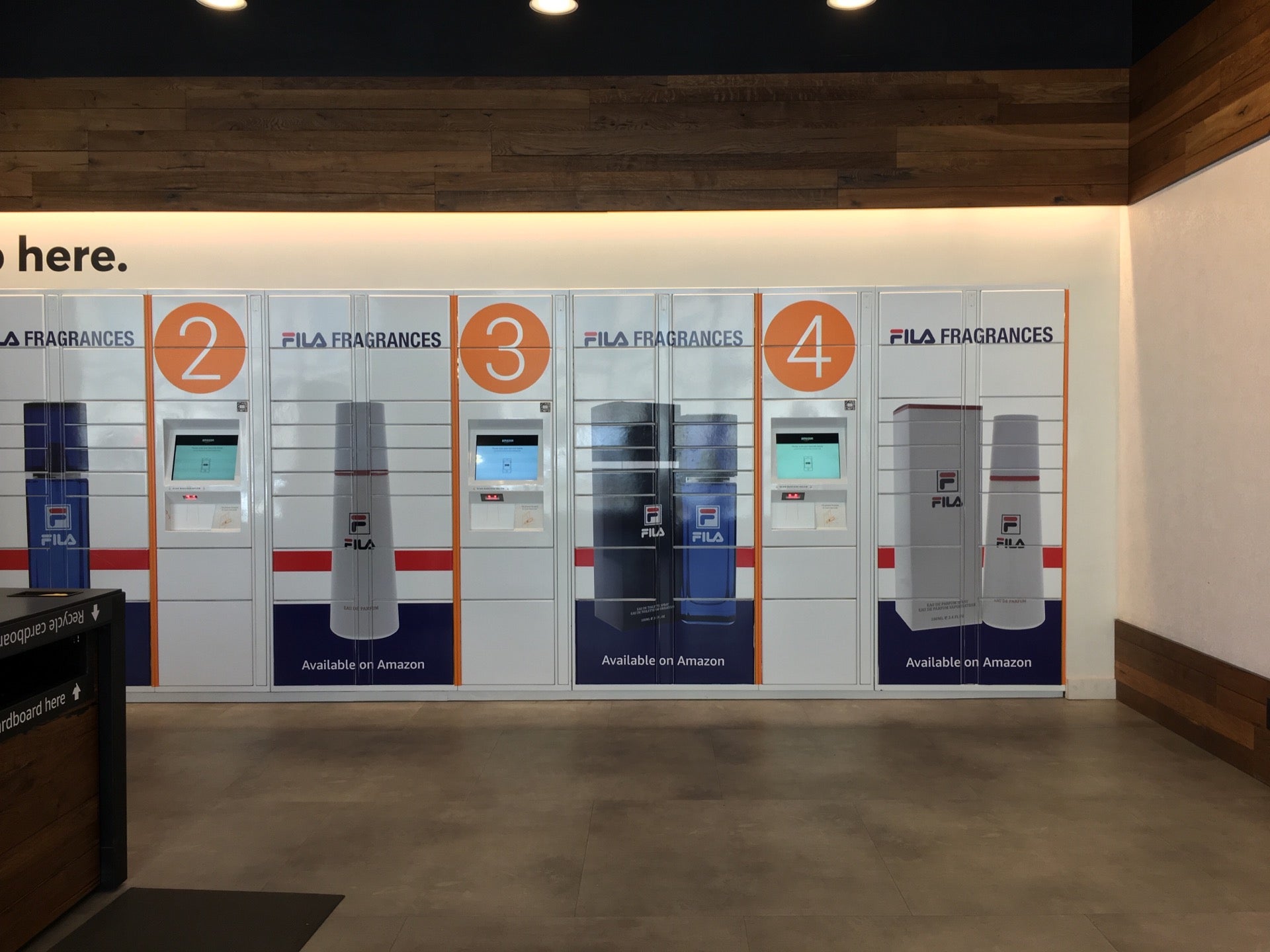 Amazon Hub Locker+, 870 Commonwealth Ave, Brookline, Town of, MA
