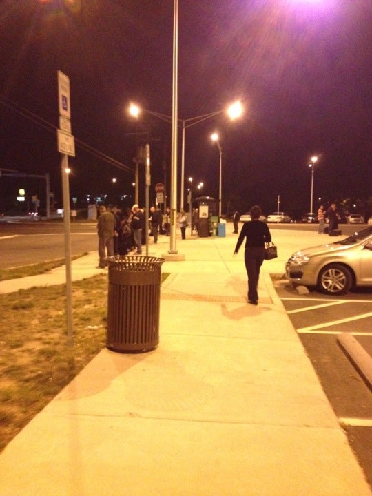 Route 234 Commuter Lot, 17361 Dumfries Rd, Dumfries, VA, Transportation