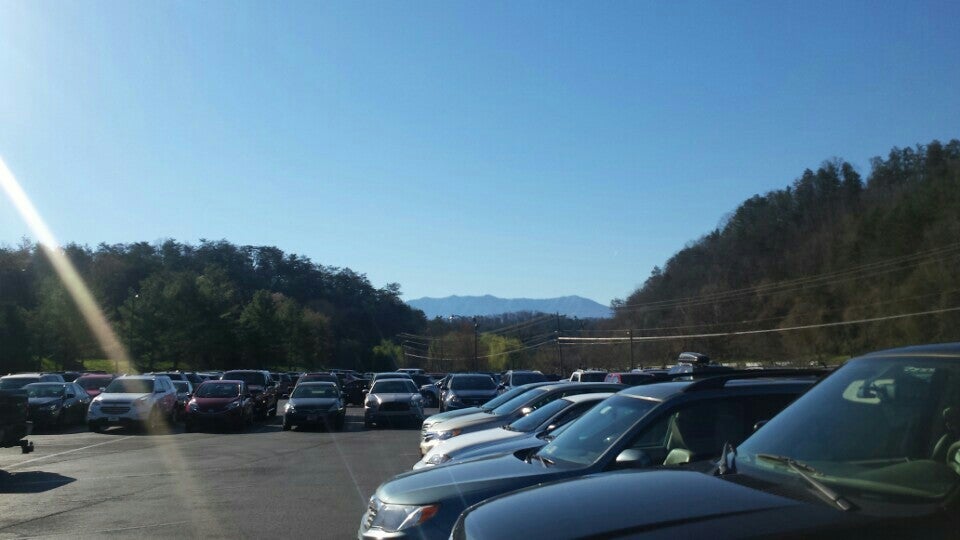 Dollywood Parking Lot D/E, Pigeon TN, Parking Garages MapQuest