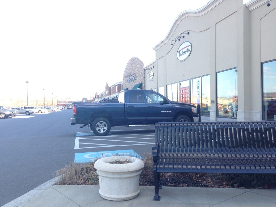 The Shoppes at Wyomissing, 784 Woodland Rd, Wyomissing, PA, Retail