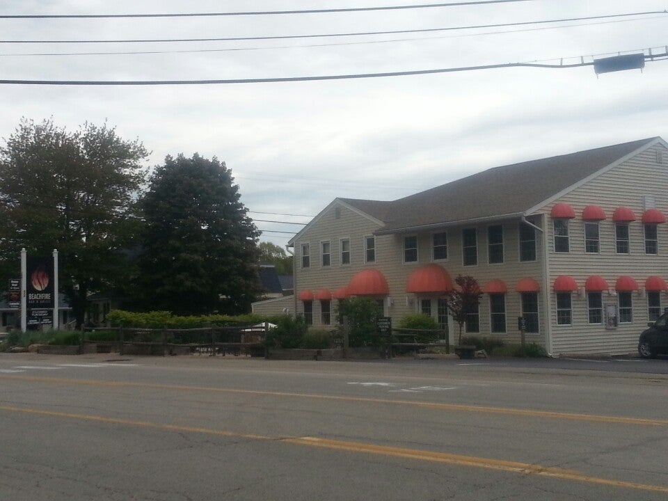 BeachFire Bar & Grille, 658 Main St, Ogunquit, Town of, ME, Eating