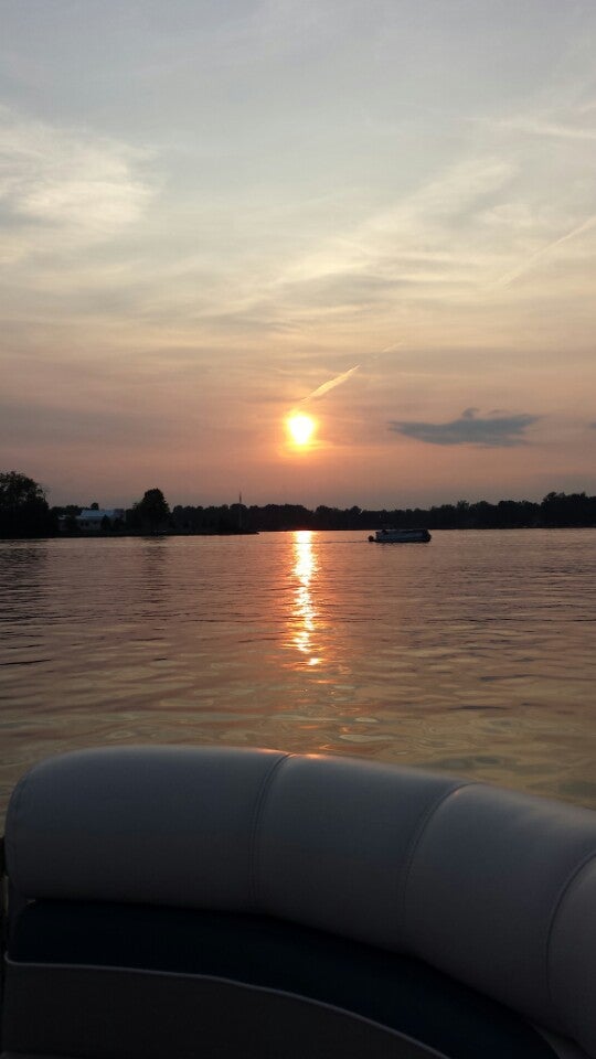 Strawberry Lake, Bob White Beach Blvd, Hamburg Twp, MI MapQuest