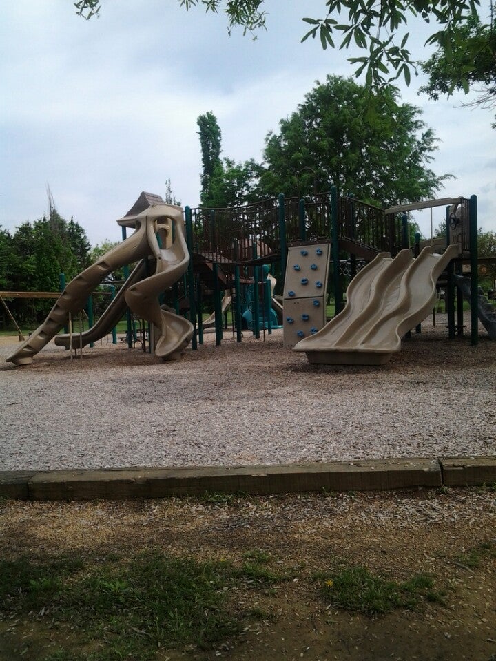 Signal Knob Playground, Park Rd, Strasburg, VA, Outdoor Sports MapQuest