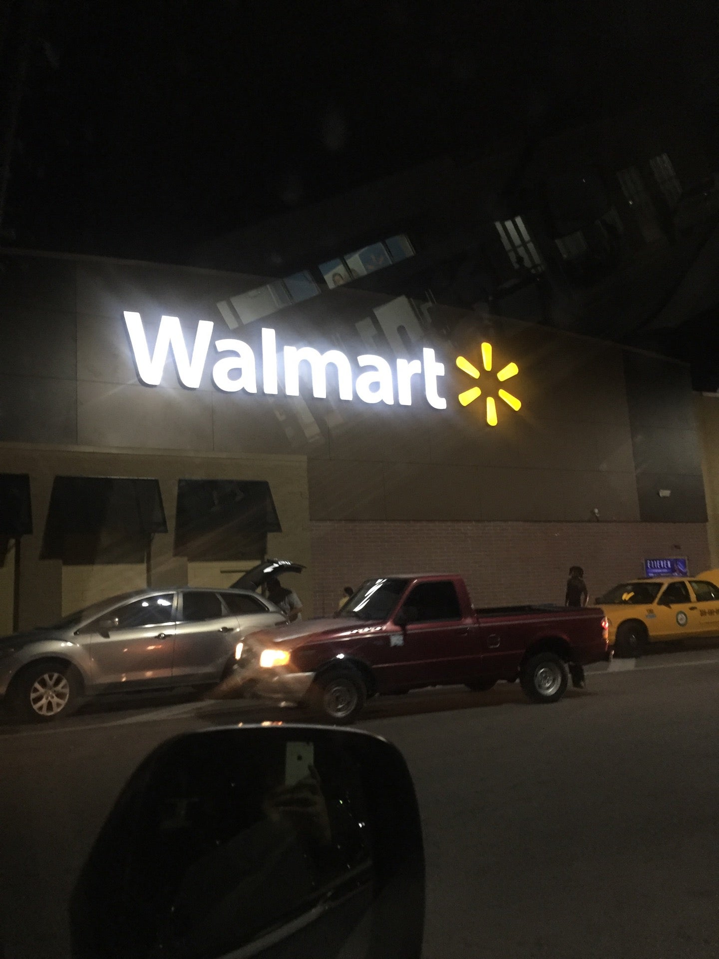 Walmart Supercenter - 3200 Nw 79th Street