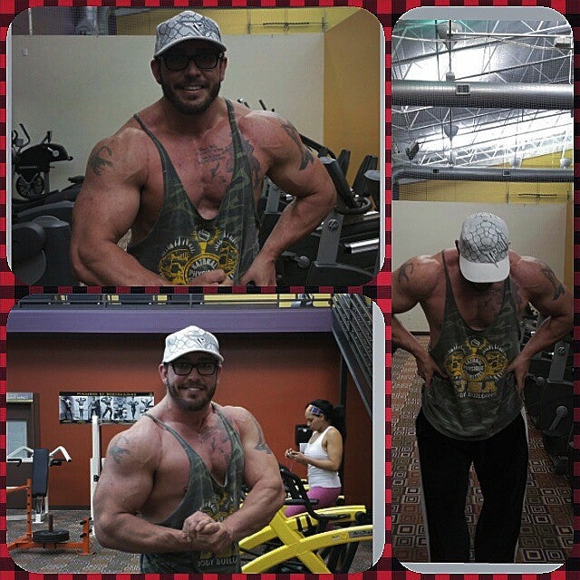 Gold's Gym Kansas City, 6501 E Frontage Rd, Merriam, KS, Health Clubs