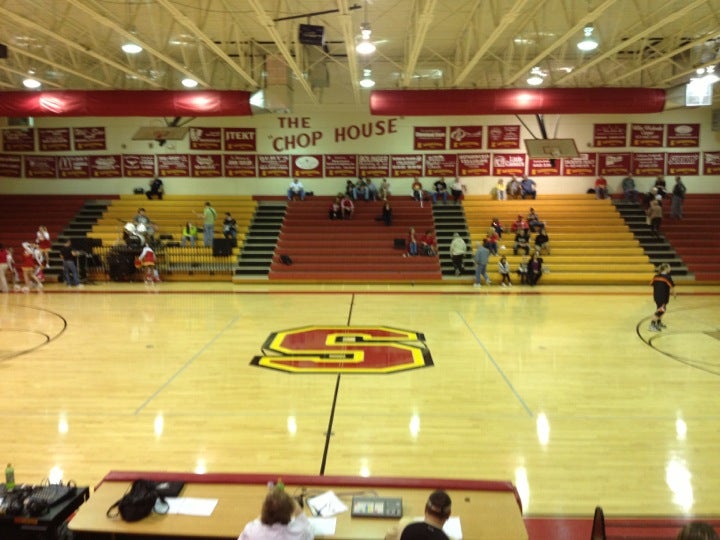 Sequoyah High School, 3128 Highway 411, Madisonville, TN, Elementary and secondary schools