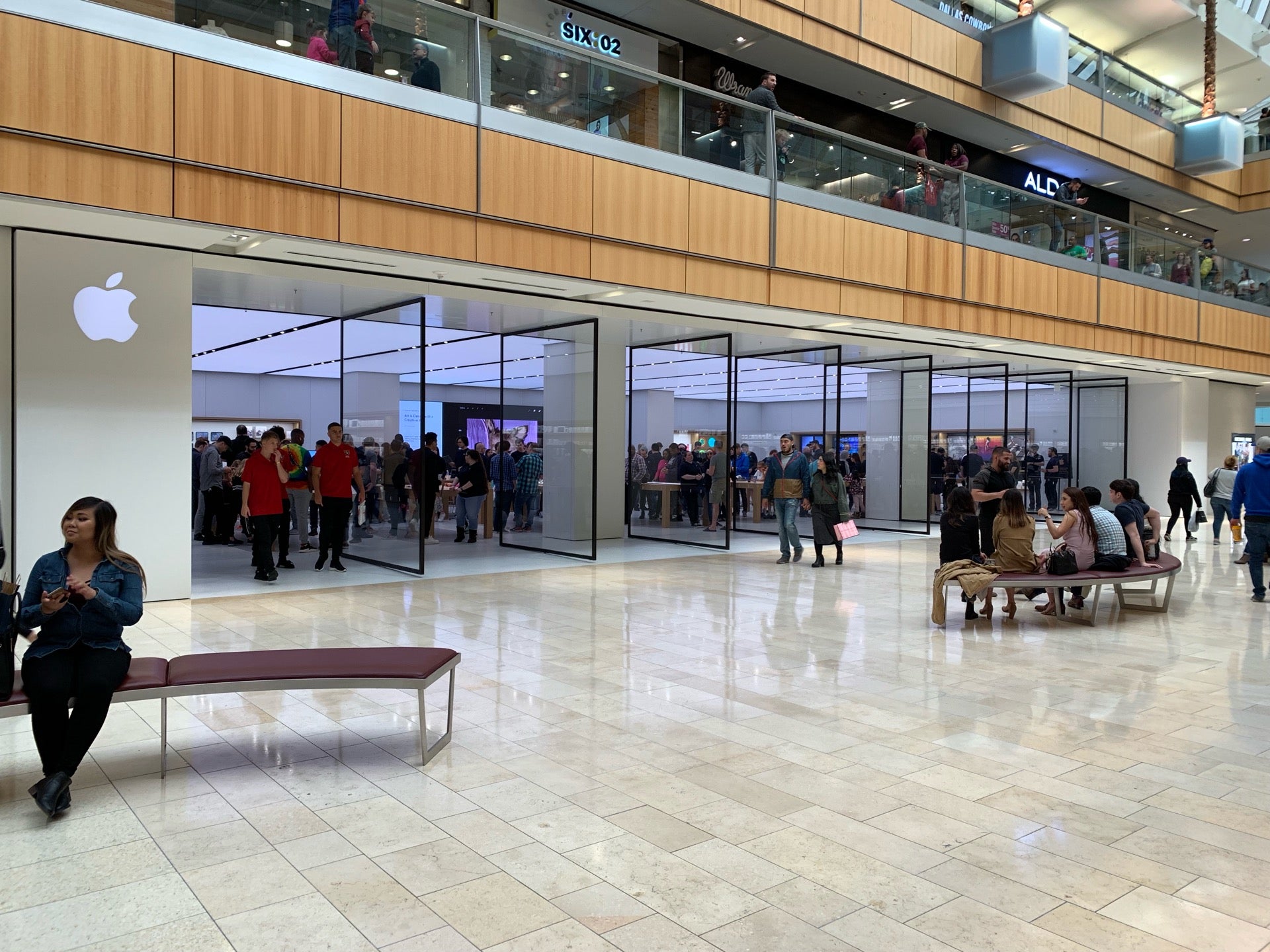 Galleria Dallas - Apple Store - Apple