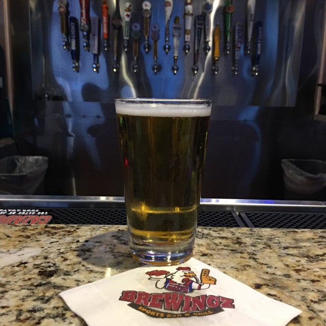 Brewingz Restaurant and Bar, 28320 Highway 290, Cypress, TX, Bars