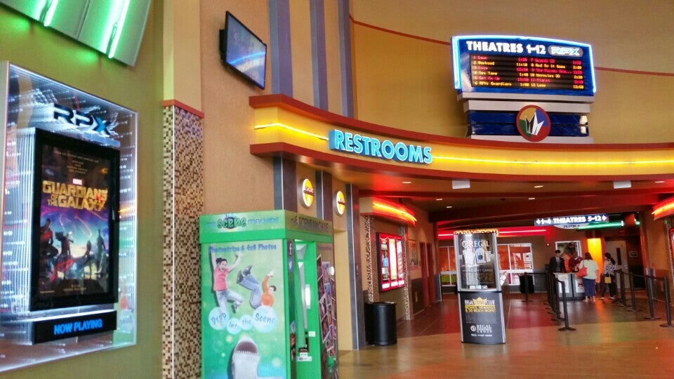 Regal Cinemas Nanuet Stadium 12, 6201 Fashion Dr, Nanuet, NY