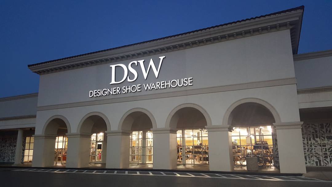 DSW Designer Shoe Warehouse, 2477 Post Oak Boulevard, Post Oak, Houston, TX,  Clothing Retail - MapQuest