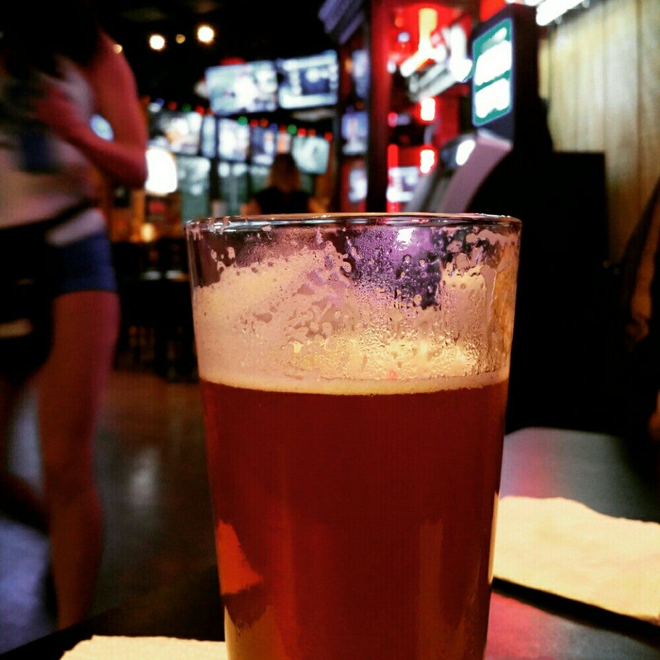 Show Me's Sports Bar & Grill CLOSED, 12836 Henderson Rd, Tampa, FL