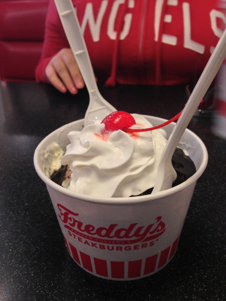 Freddy's Frozen Custard & Steakburgers, 12032 Amargosa Rd, Victorville