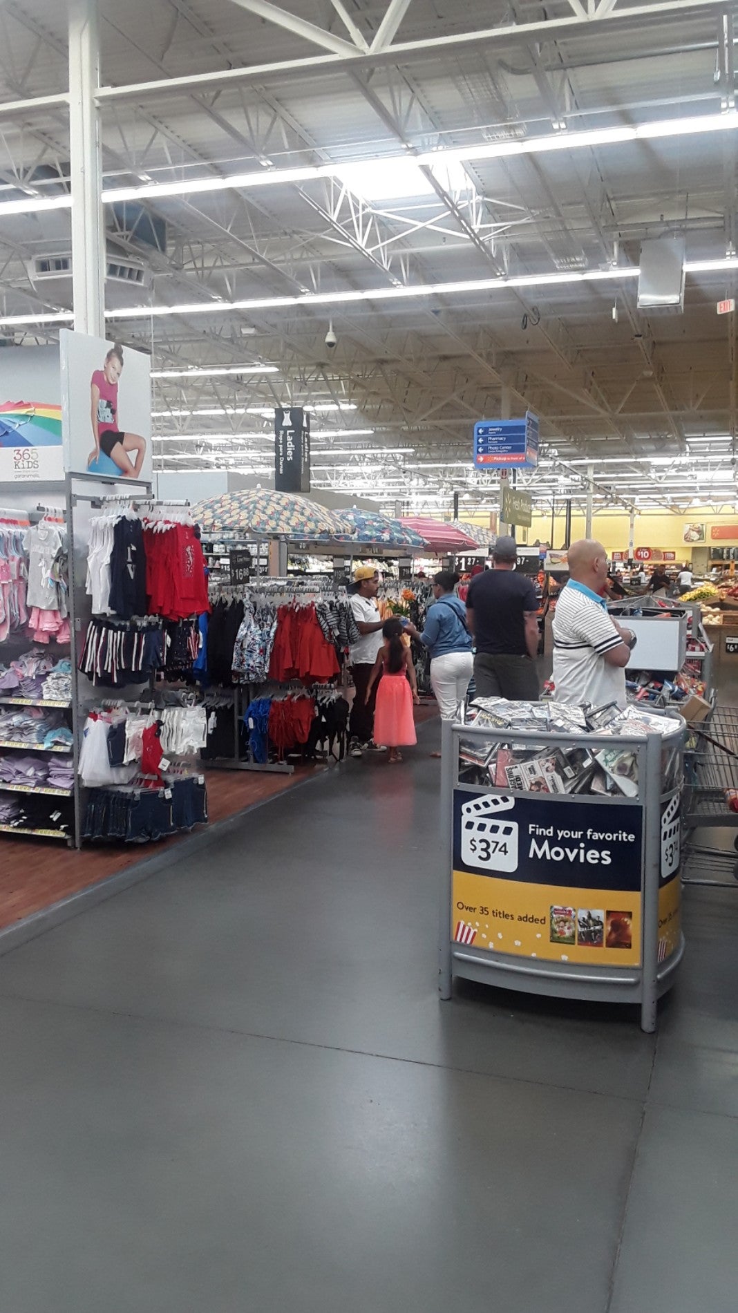 Walmart Supercenter, 8990 Turkey Lake Rd, Orlando, FL, Department Stores -  MapQuest