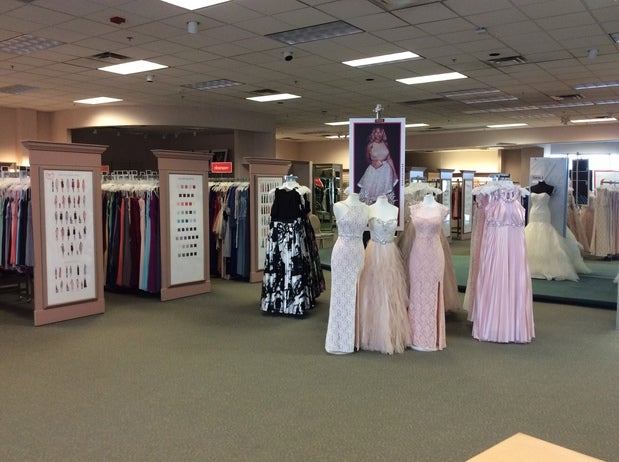 David's Bridal 3425 Tittabawassee Rd 