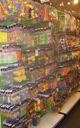 Canuck Amusements & Merchandising Ltd