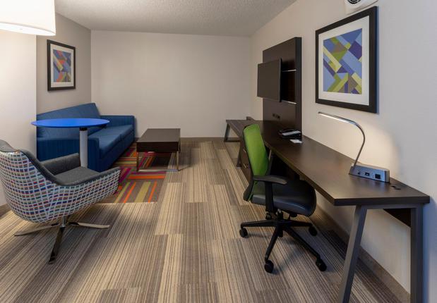 Holiday Inn Express & Suites St. Paul Ne (Vadnais Heights)