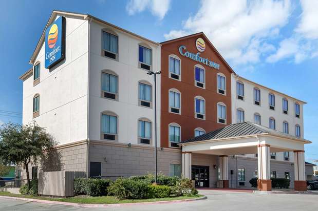 Comfort INN-University of North Texas Denton, 4050 Mesa Dr, Denton, TX ...