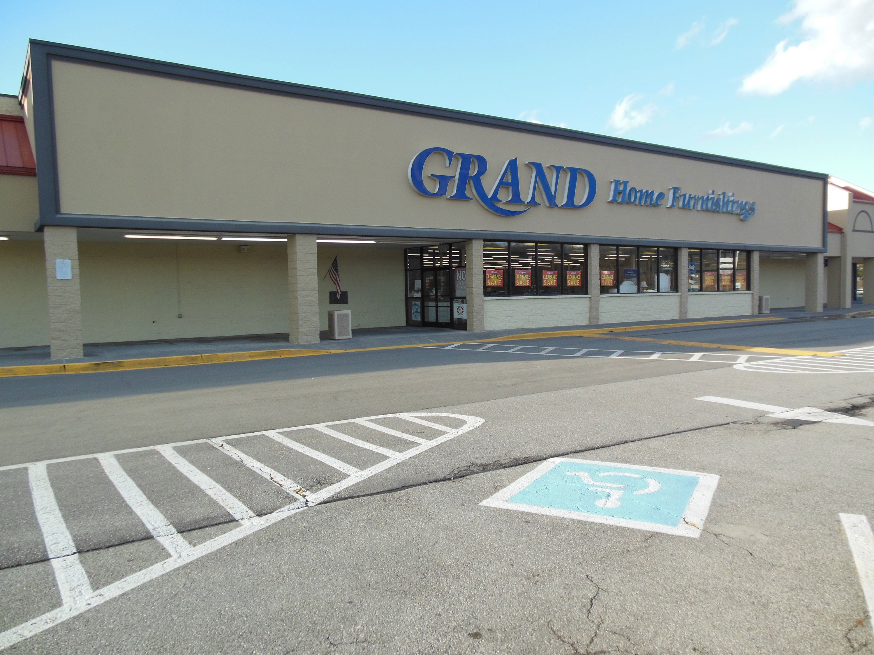 Grand home deals furnishings corporate office