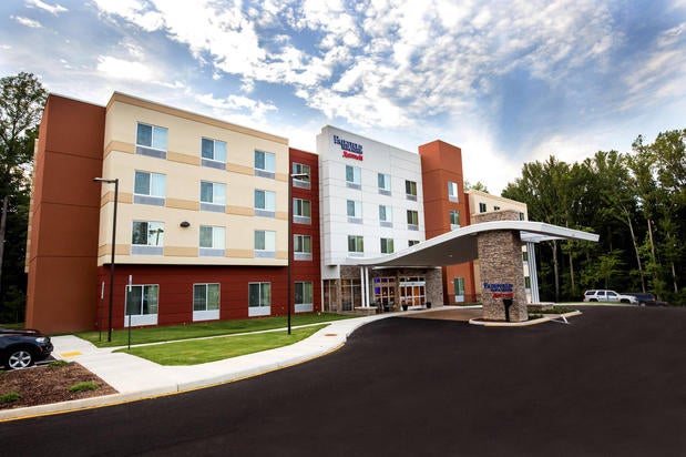 Fairfield Inn & Suites By Marriott Richmond Midlothian, 150 N Pinetta ...