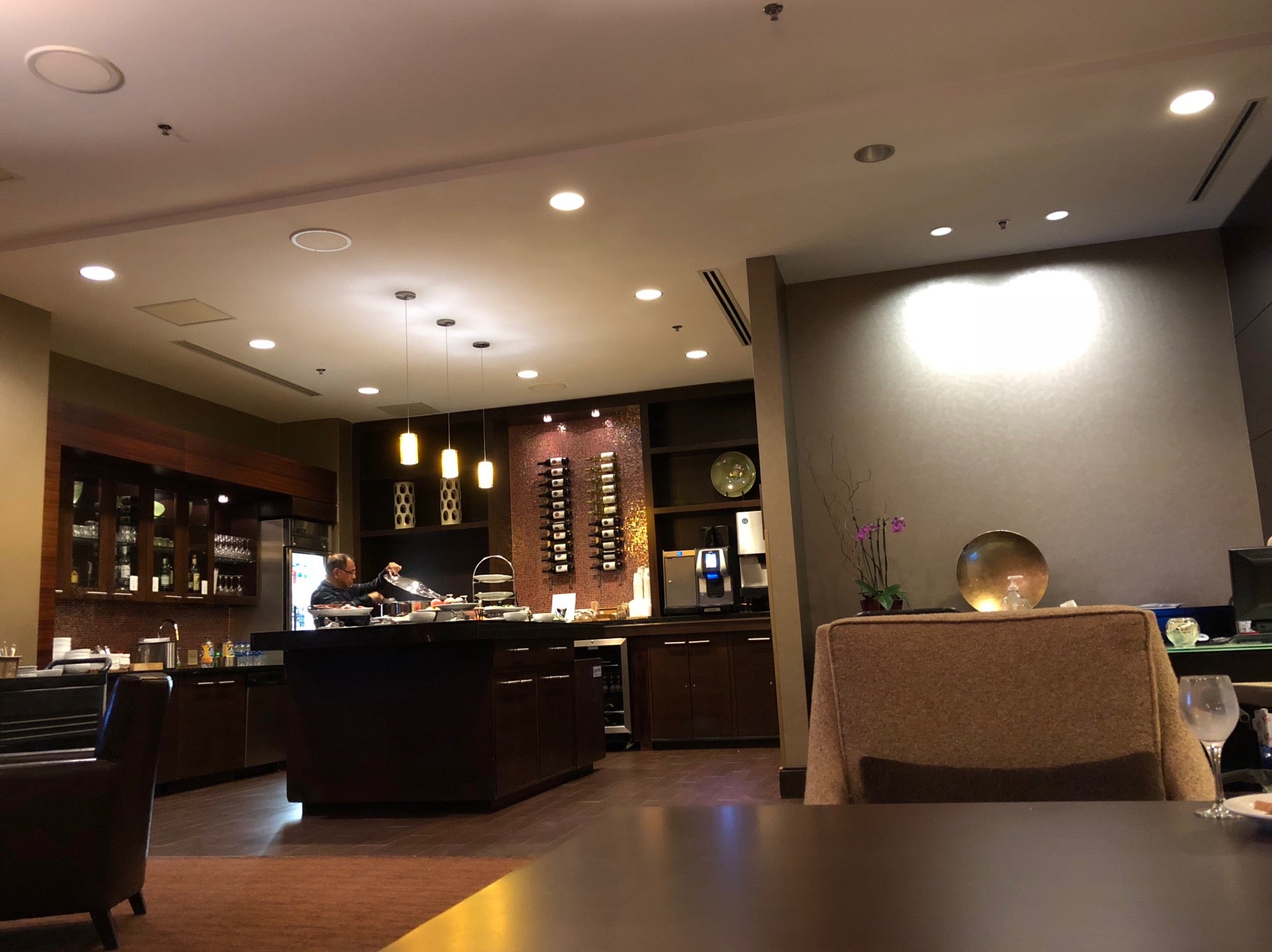 Hyatt Regency Club Lounge, 9300 Bryn Mawr Ave, Rosemont, IL, Cocktail