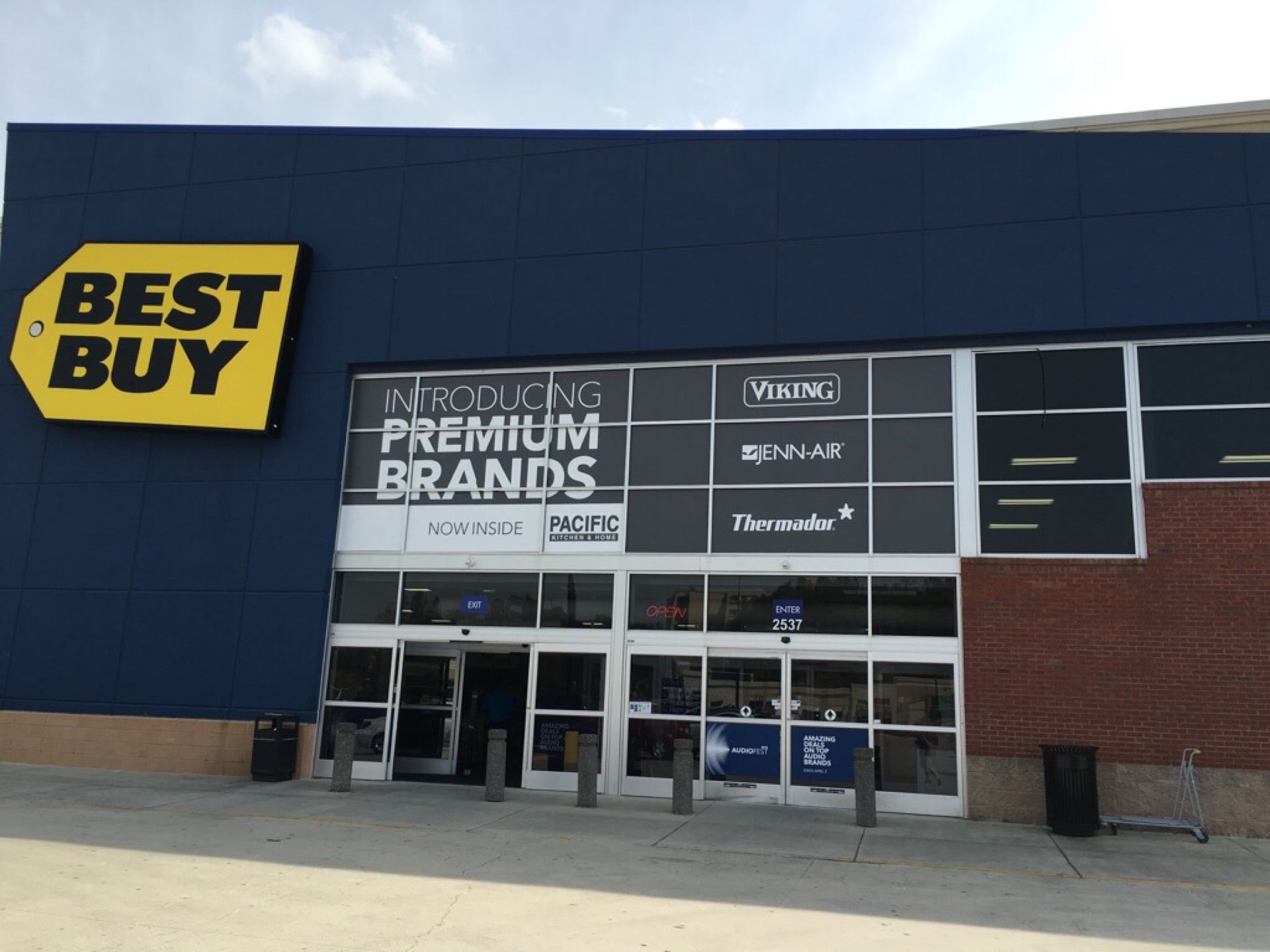 BEST BUY - ATLANTA - Electronics in Atlanta, Georgia at 2537