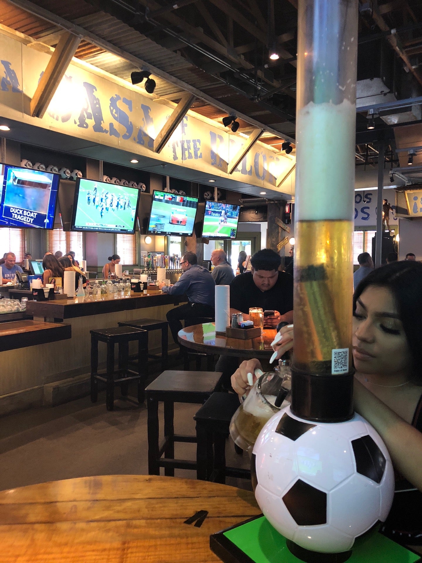 Ojos Locos Sports Cantina, 1620 E Copeland Rd, Arlington, TX, Eating