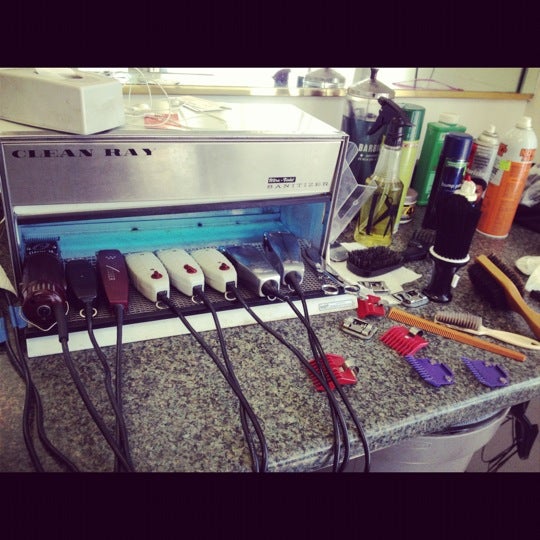 MR. Pit Stop Barber Shop