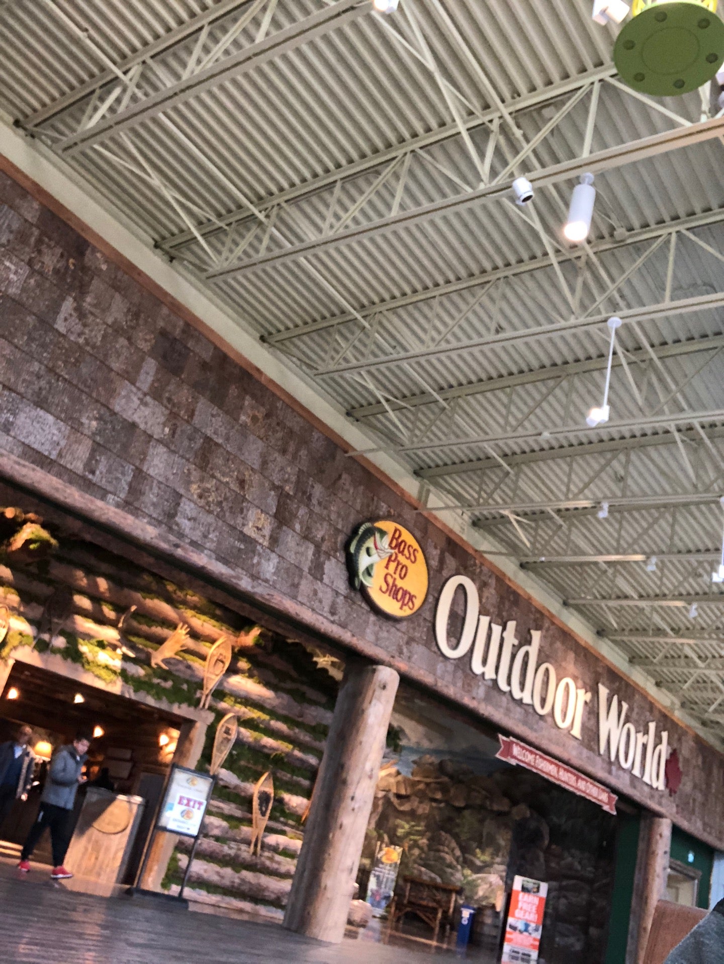 BASS PRO SHOPS - Updated April 2024 - 76 Photos & 10 Reviews - 5000 Canoe  Pass Way, Delta, British Columbia - Hunting & Fishing Supplies - Phone  Number - Yelp