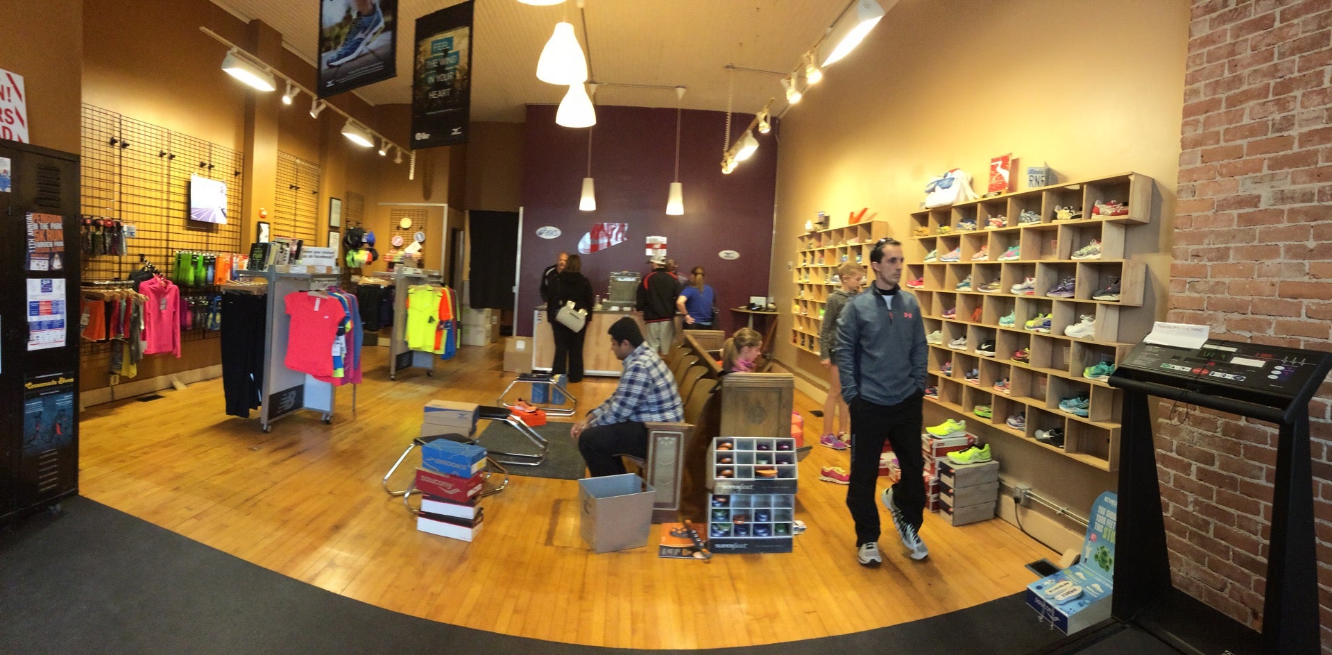 nearest fleet feet store