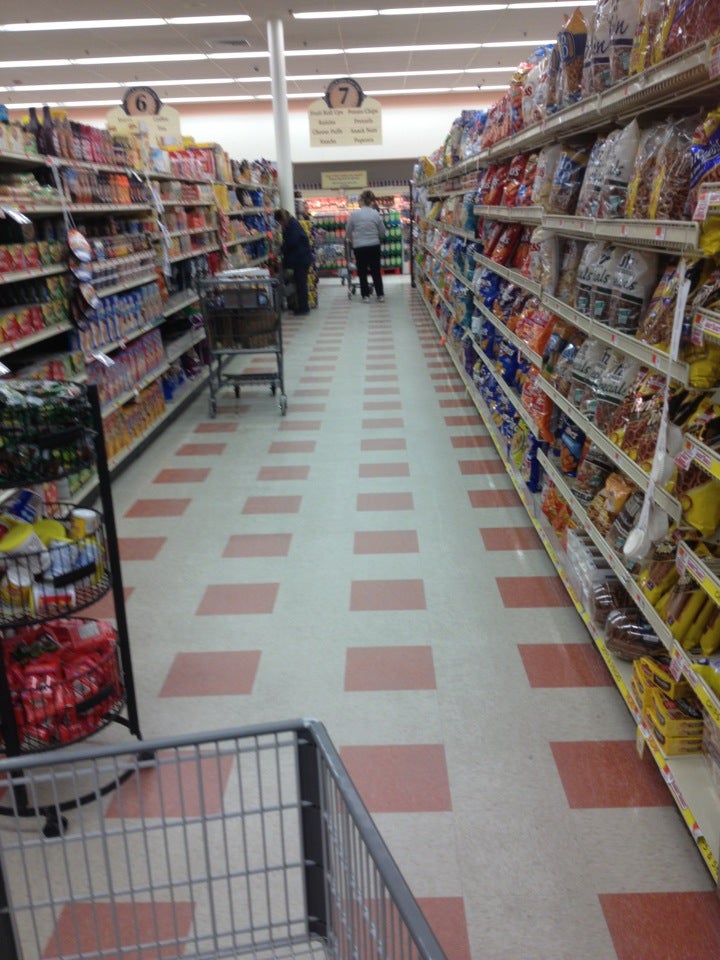 Market Basket, 261 Daniel Webster Hwy, Nashua, NH, Supermarkets - MapQuest