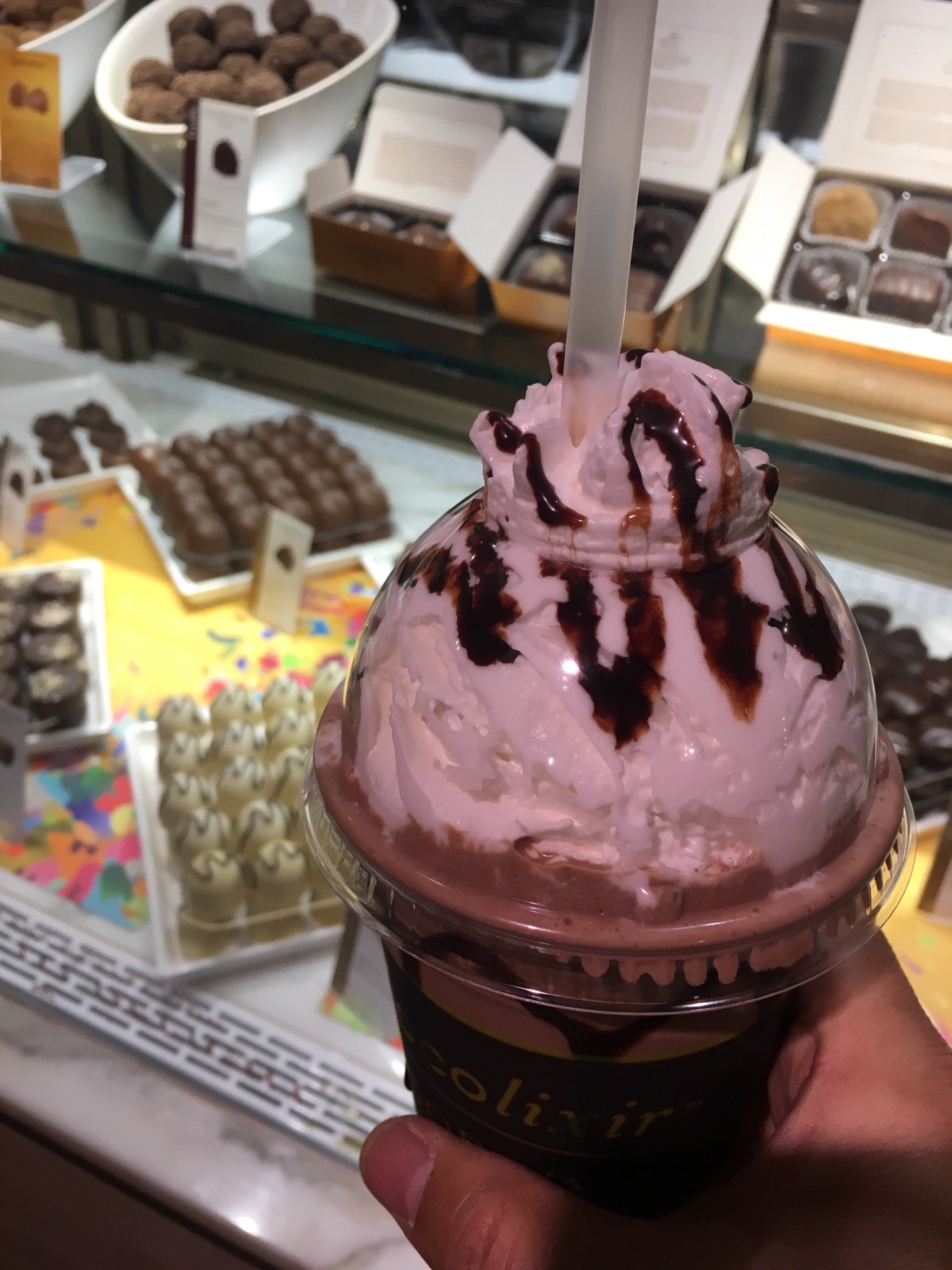 Godiva Chocolatier CLOSED, 2270 Kalakaua Ave, Honolulu, HI MapQuest