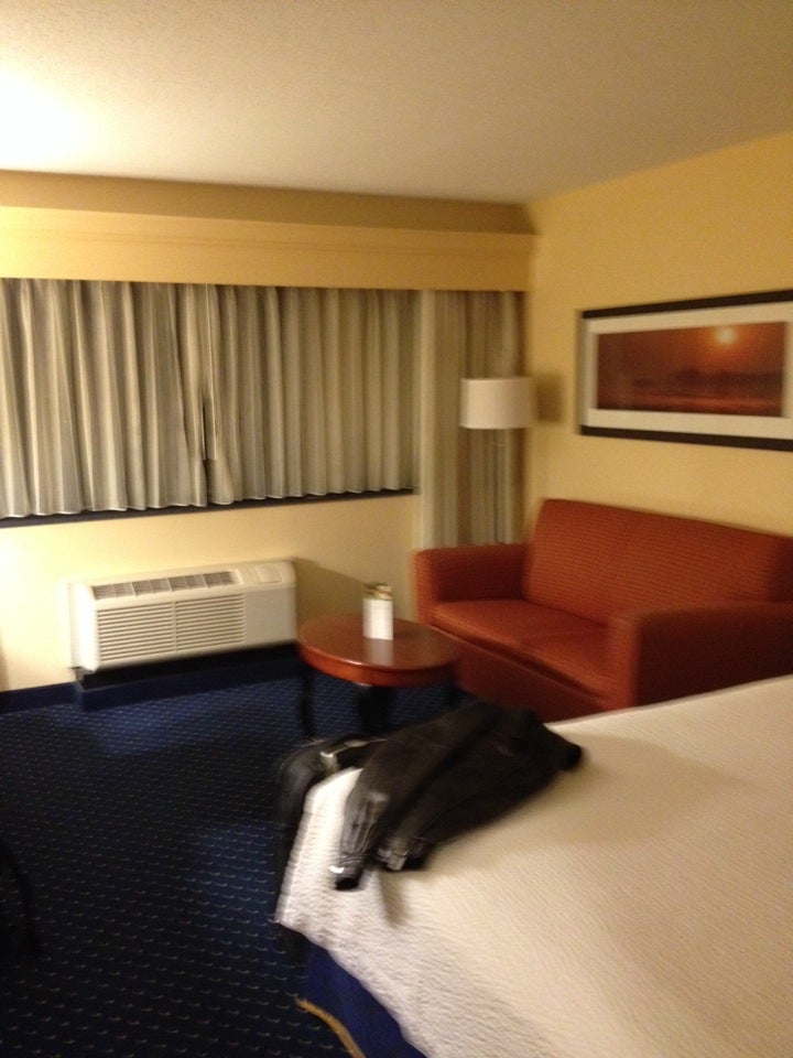 courtyard-by-marriott-arlington-crystal-city-2899-richmond-hwy