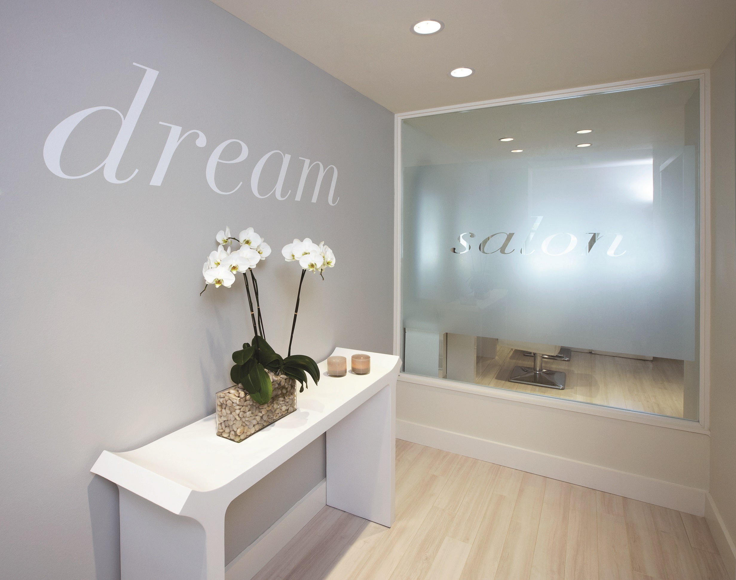 151 Greenwich Ave, Greenwich, CT 06830 - NEW UPDATED SALON SPACE