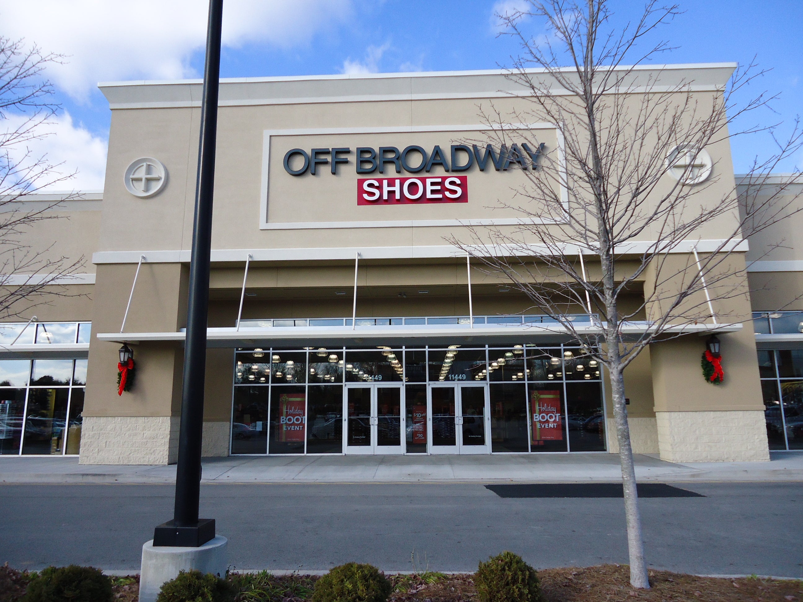Off Broadway Shoe Warehouse, 11449 Parkside Dr, Knoxville, TN, Shoe