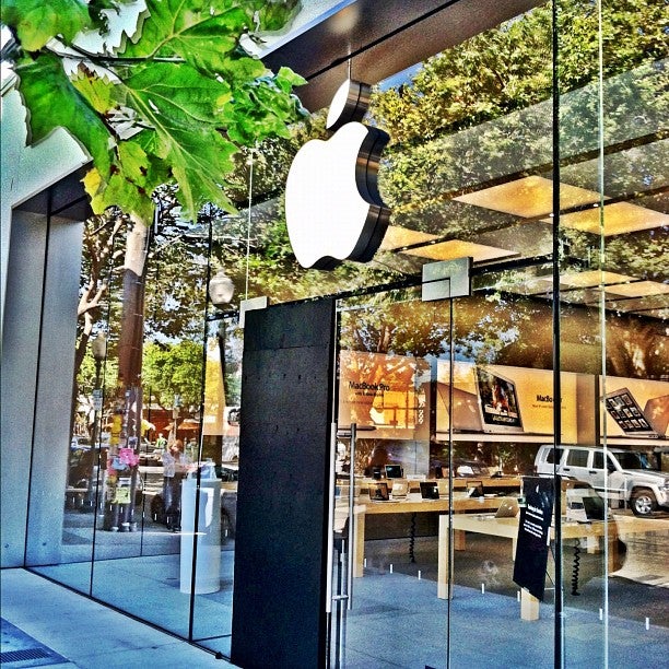 4th Street - Apple Store - Apple