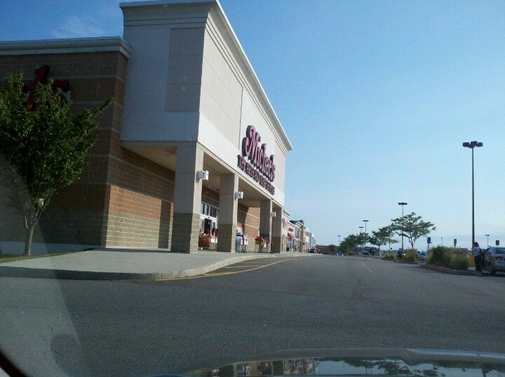 Michaels in Gateway Center - Everett - store location, hours (Everett,  Massachusetts)