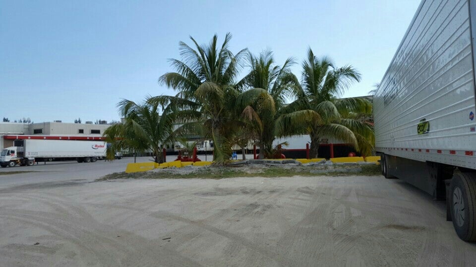 Sherwood Food Distributors, 12345 NW 38th Ave, Opa Locka, FL, Grocery