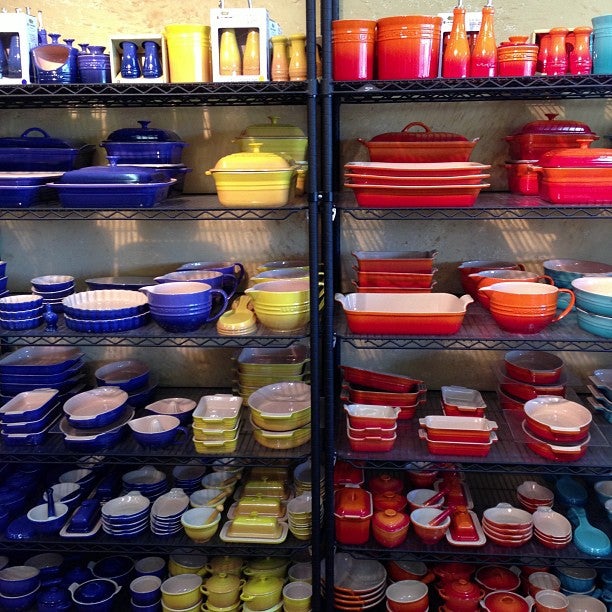 LE CREUSET OUTLET STORE - 114 Photos & 51 Reviews - 8325 Arroyo Cir,  Gilroy, California - Tableware - Phone Number - Yelp