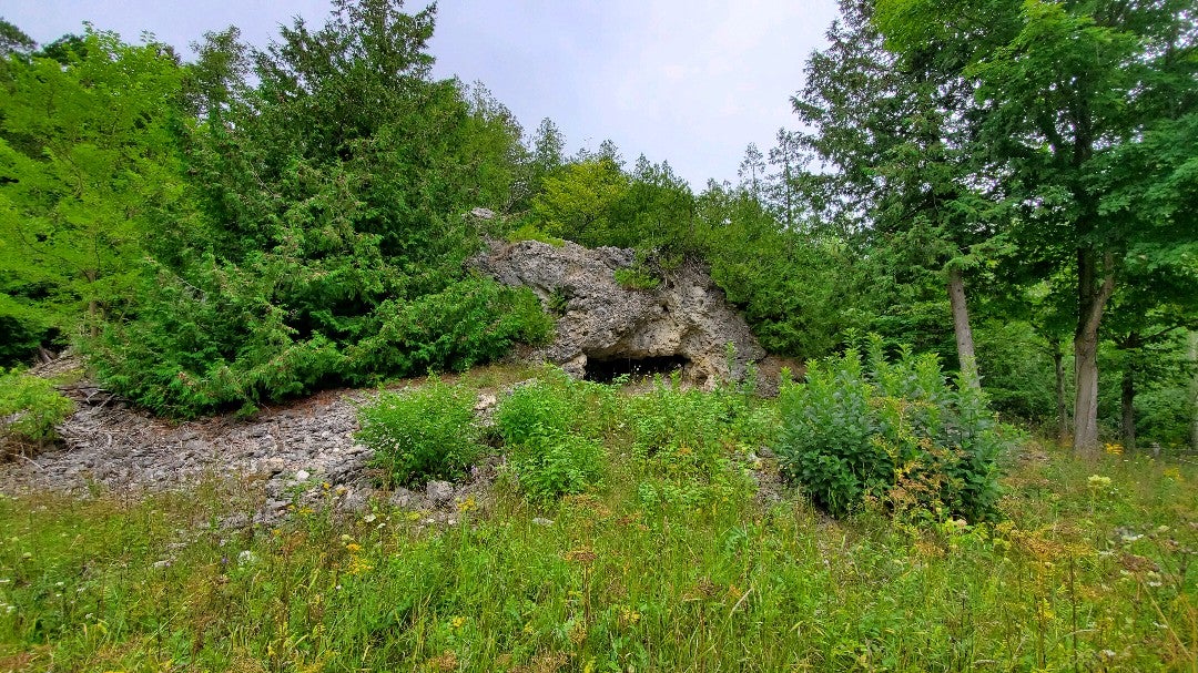 Skull Cave (Mackinac Island), Rifle Range Rd, Mackinac Island, MI