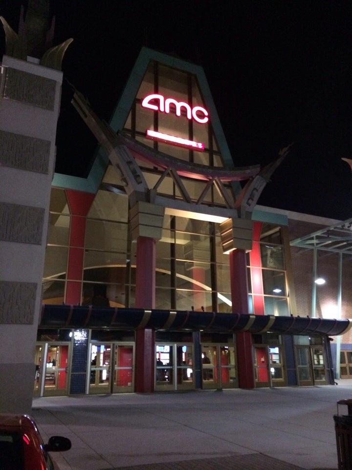 AMC Theatres Arapahoe Crossing 16, 6696 S Parker Rd, Aurora, Colorado ...