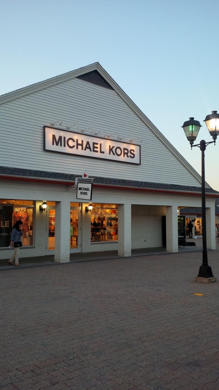 Michael Kors Outlet, 332 Red Apple Court, suite 332, Central Valley, NY,  Accessories Fashion - MapQuest