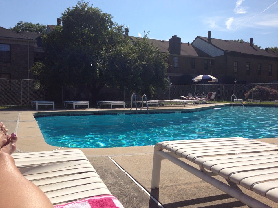 Harrowsgate Apartments, 324 Gill Ln, Iselin, NJ, Apartments MapQuest