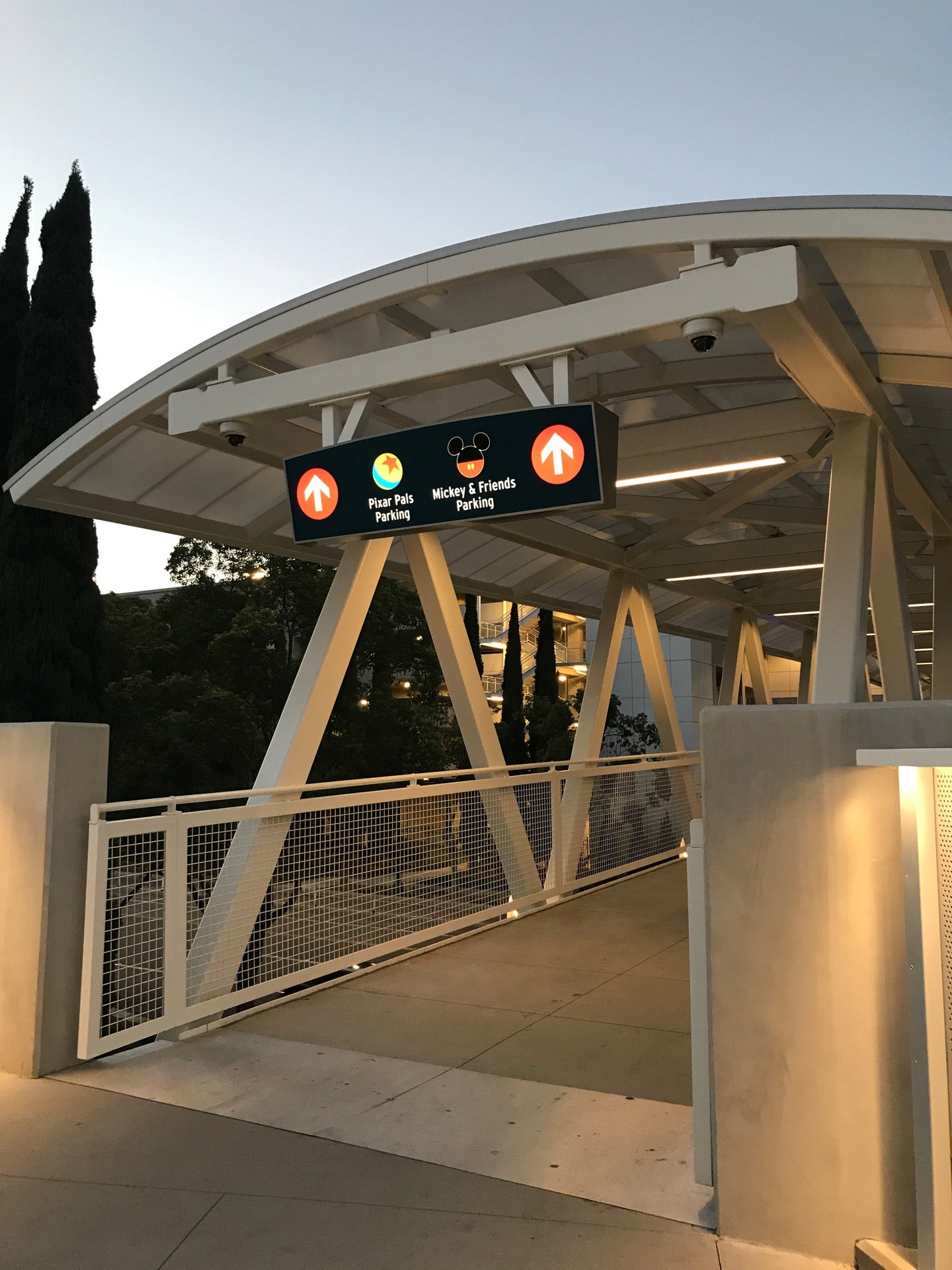 Walkway to the Mickey & Friends Parking Structure, Anaheim, CA MapQuest