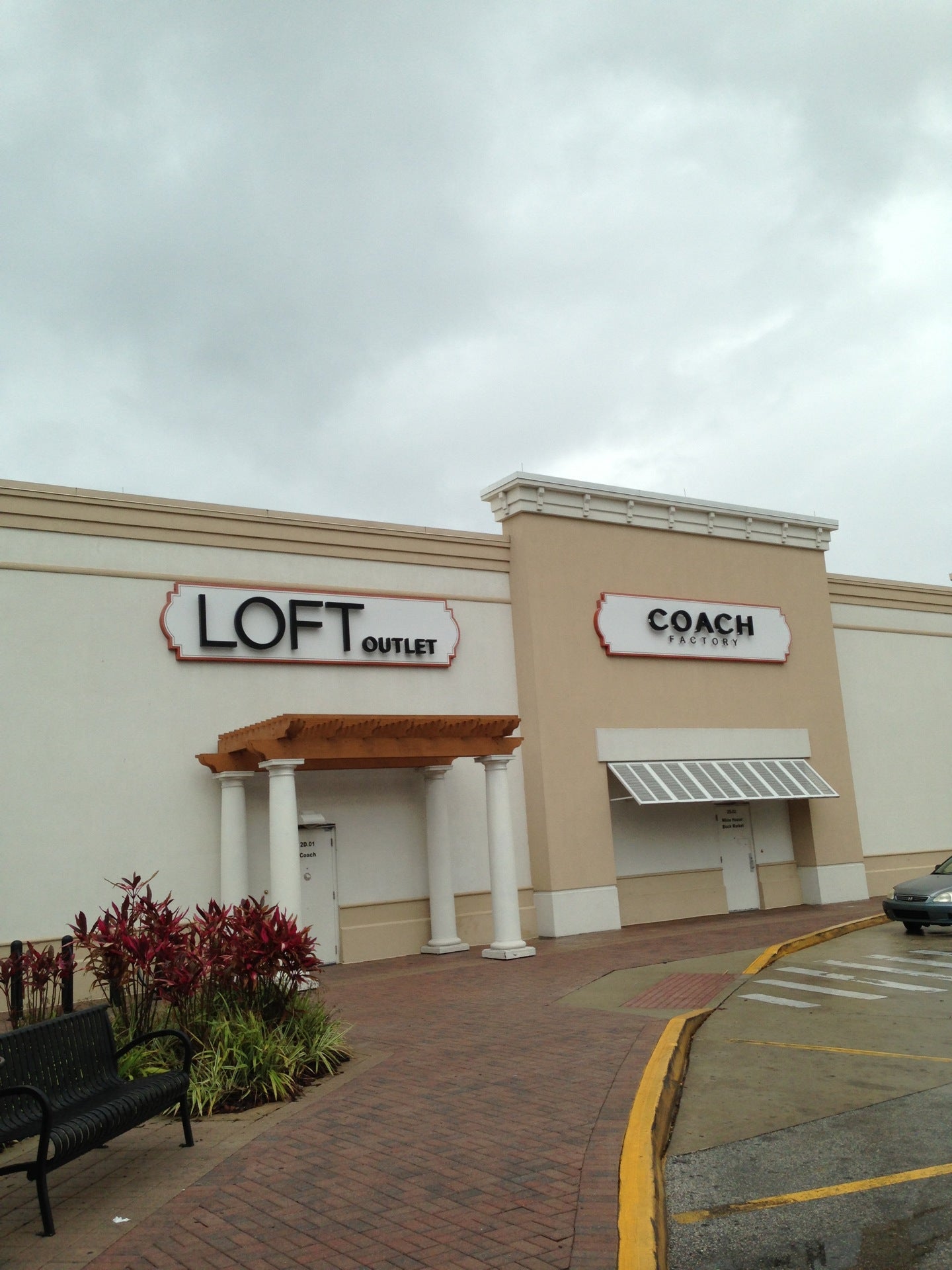 COACH Outlet, 4965 International Dr., Building 2d01, Space 2A-06, Orlando,  FL, Leather Goods - MapQuest