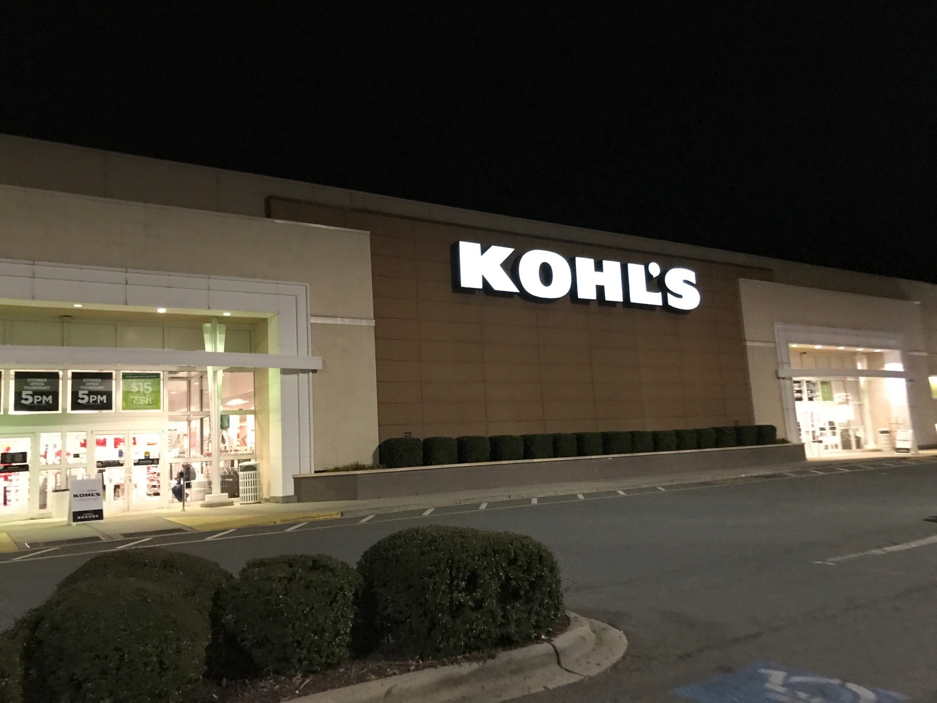 Kohl's, 18800 E 39th St S, Independence, MO, Clothing Retail - MapQuest